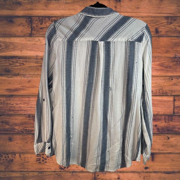 5 for $25🔥Krazy Kat Striped Long Sleeve Button Front Shirt Large - Picture 2 of 9